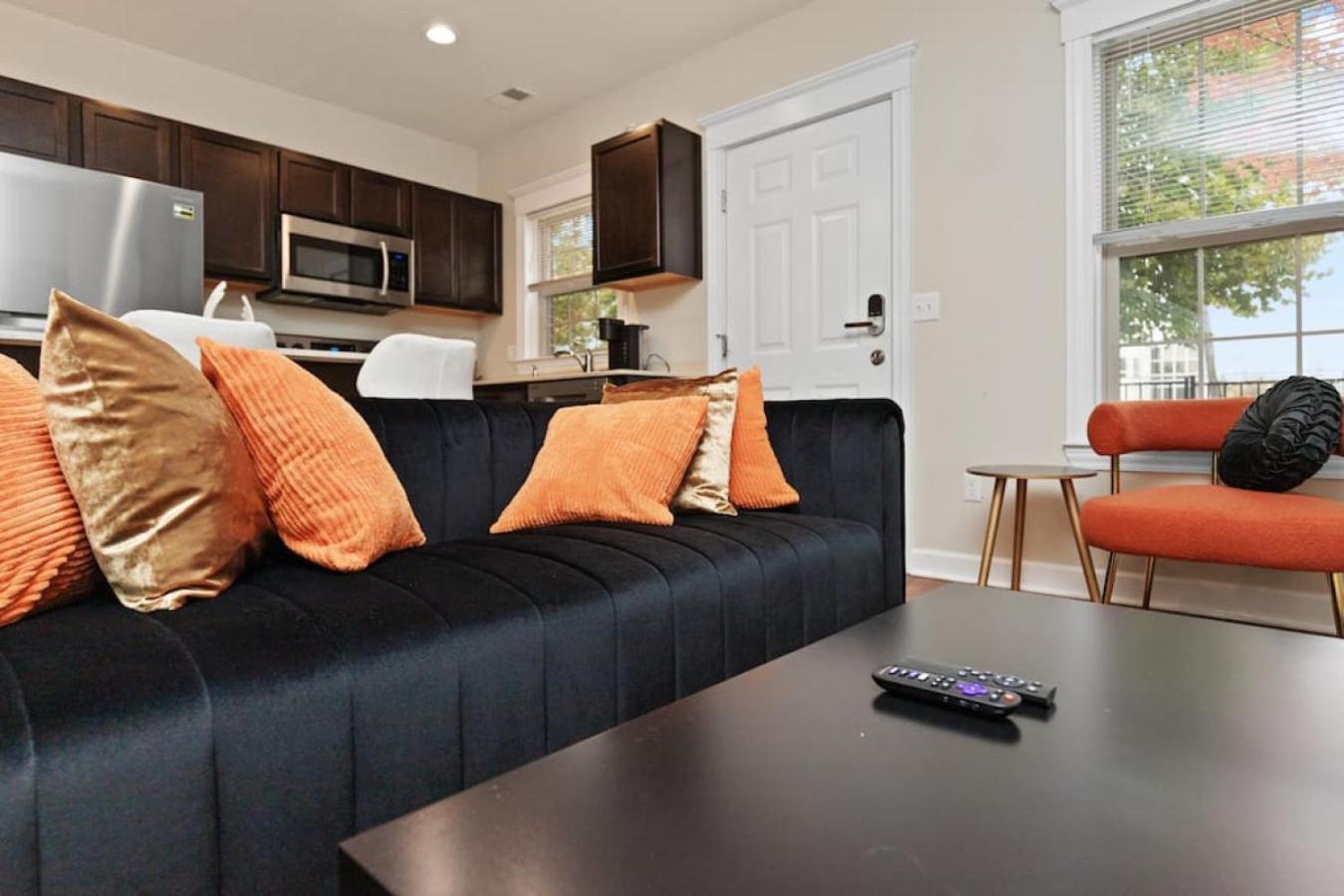 Stylish And Cozy 1-br